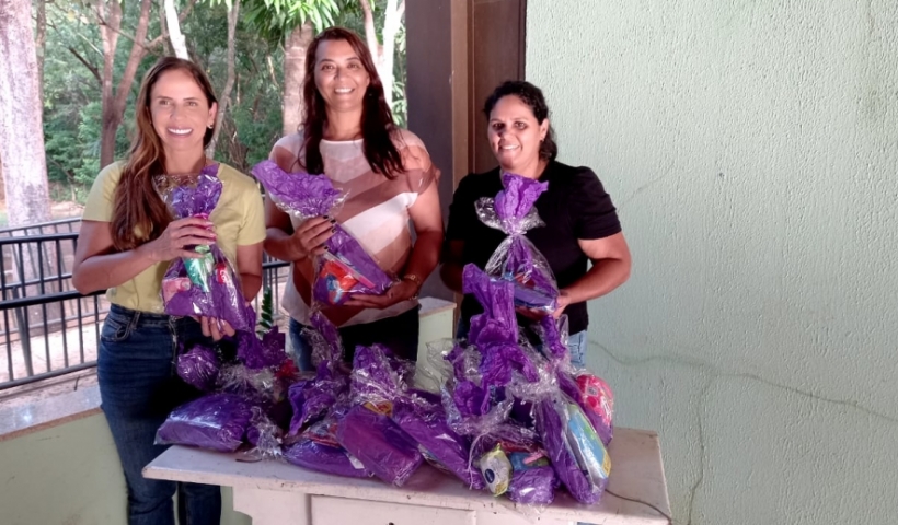 Movimento entrega kits de higiene pessoal na unidade feminina da Fazenda da Esperança