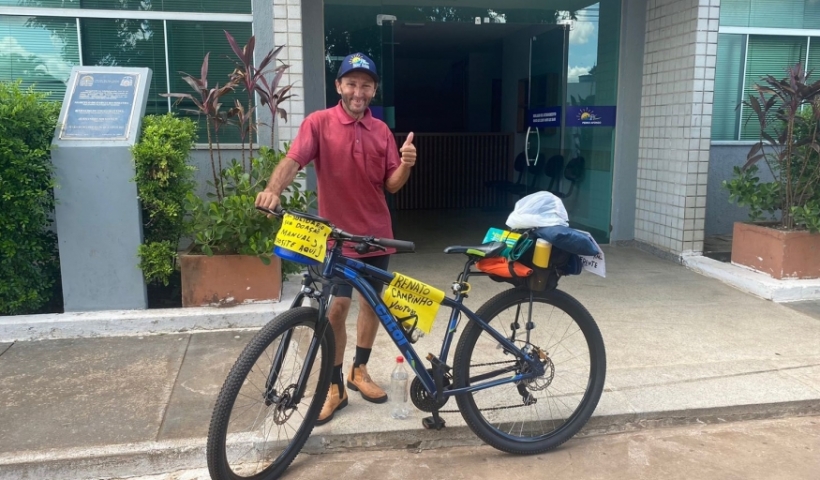 Piauiense que já pedalou mais de 600 mil km e conheceu 67 países visita Pedro Afonso