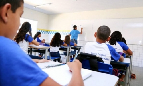 DRE de Pedro Afonso planeja ações para enfrentar evasão escolar
